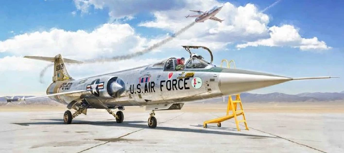 1/32 F104A/C Starfighter USAF Interceptor Aircraft